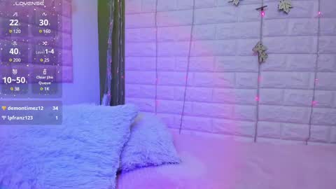 Snapshot of bonnieshyy chatting on February 14, 12:51 am Bonnie  online show from February 14, 12:51 am