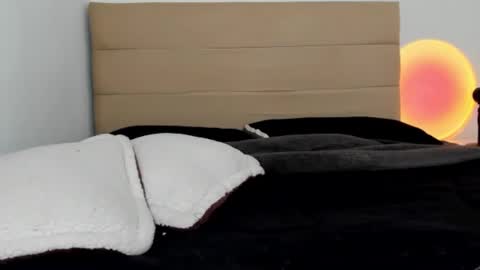 Snapshot of bonnieshyy chatting on March 9, 7:37 pm Bonnie  online show from March 9, 7:37 pm