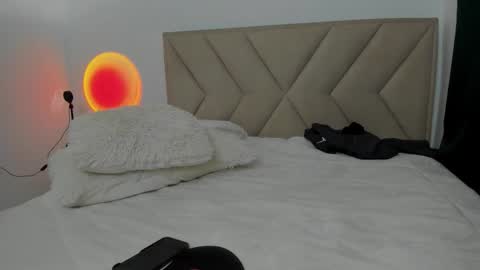 Snapshot of bonnieshyy chatting on September 21, 9:16 pm Bonnie  online show from September 21, 9:16 pm