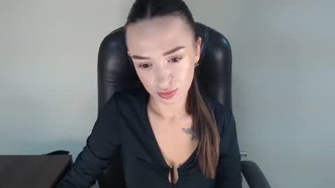 Bonnie online show from October 13, 7:30 am