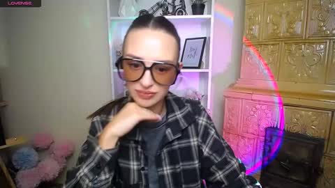 Bonnie online show from November 20, 9:20 am