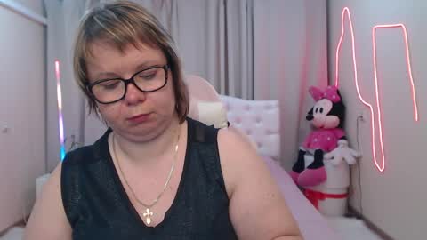 Snapshot of bonnnyboobsy chatting on May 19, 1:56 am bonnnyboobsy online show from May 19, 1:56 am
