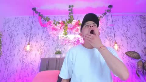 bonny_and_carrot online show from February 9, 7:07 pm