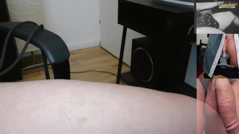 Snapshot of bonoboi chatting on January 6, 10:56 pm bonoboi online show from January 6, 10:56 pm