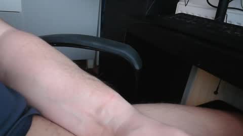 Snapshot of bonobooy chatting on December 14, 1:05 pm Bonobooy online show from December 14, 1:05 pm