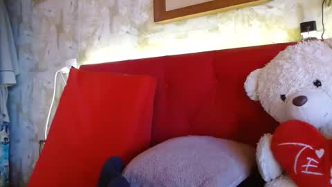 Snapshot of bonvivantb chatting on February 10, 9:04 pm Queen Bon Vivantt online show from February 10, 9:04 pm