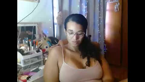 Snapshot of bonvivantb chatting on February 26, 9:16 pm Queen Bon Vivantt online show from February 26, 9:16 pm