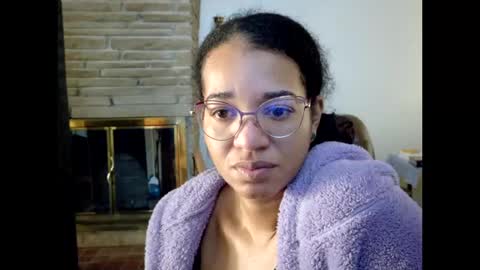 Snapshot of bonvivantb chatting on October 13, 1:11 pm Queen Bon Vivantt online show from October 13, 1:11 pm