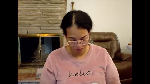 Snapshot of bonvivantb chatting on October 24, 1:18 pm Queen Bon Vivantt online show from October 24, 1:18 pm