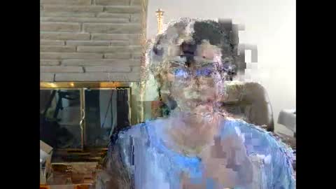 Snapshot of bonvivantb chatting on December 17, 3:07 pm Queen Bon Vivantt online show from December 17, 3:07 pm