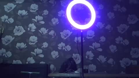 Snapshot of bony_may4 chatting on December 22, 10:04 pm bony_may4 online show from December 22, 10:04 pm