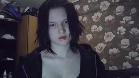 Snapshot of bony_may4 chatting on January 5, 8:21 pm bony_may4 online show from January 5, 8:21 pm