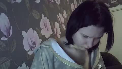 Snapshot of bony_may4 chatting on January 11, 2:58 pm bony_may4 online show from January 11, 2:58 pm