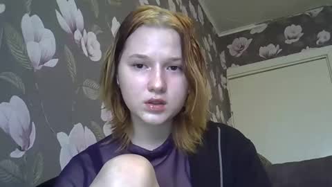 Snapshot of bony_may4 chatting on February 2, 11:19 am bony_may4 online show from February 2, 11:19 am