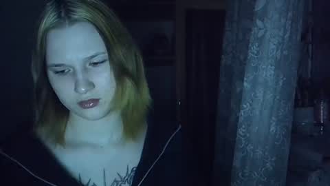 Snapshot of bony_may4 chatting on February 22, 3:03 pm bony_may4 online show from February 22, 3:03 pm