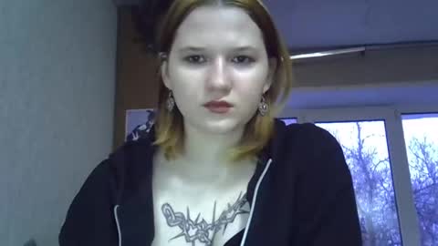 Snapshot of bony_may4 chatting on February 23, 2:46 pm bony_may4 online show from February 23, 2:46 pm