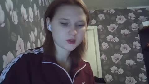 Snapshot of bony_may4 chatting on March 6, 5:33 pm bony_may4 online show from March 6, 5:33 pm