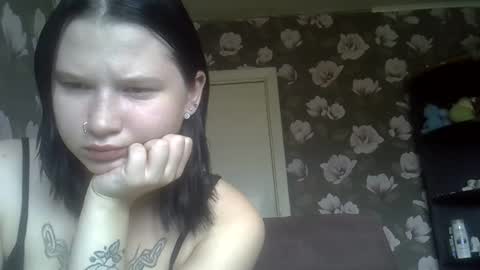 Snapshot of bony_may4 chatting on September 17, 1:46 pm bony_may4 online show from September 17, 1:46 pm