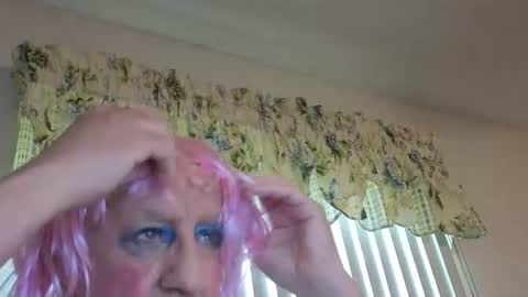 Snapshot of boobi2991 chatting on July 16, 7:42 pm sissy slut boobi online show from July 16, 7:42 pm
