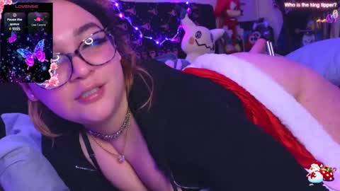 Snapshot of booboosperfectfacefuck chatting on December 16, 3:51 am Nova  sub to my fan club for free pms and sexy sloppy videos  online show from December 16, 3:51 am