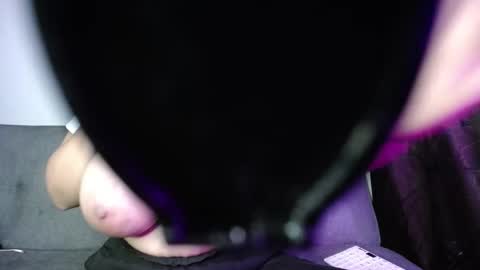 KIM     online show from February 28, 10:55 pm