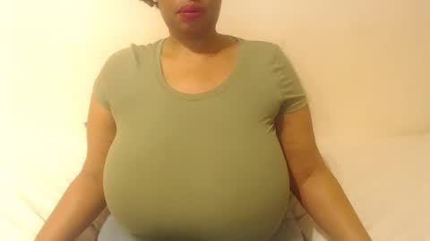 boobyqueen online show from September 12, 3:06 am