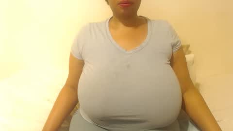 boobyqueen online show from September 26, 3:54 am