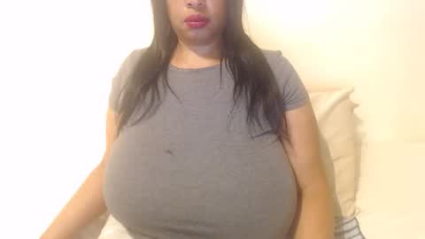 boobyqueen online show from October 30, 7:25 pm