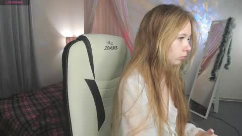 Milena online show from December 2, 2:39 am