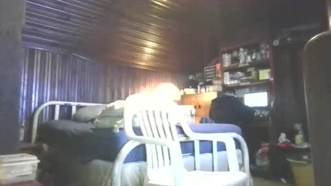 Booshwa online show from December 4, 8:23 am