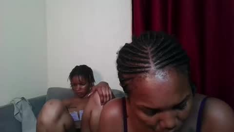 bootie_caramel online show from April 20, 6:16 am