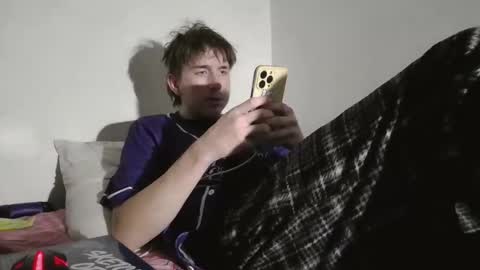 bootyburgler online show from December 17, 8:42 am