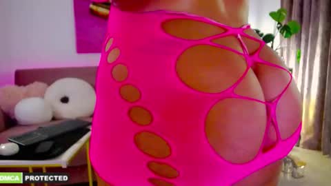 Snapshot of bootyliciousbunny chatting on May 6, 8:47 pm bootyliciousbunny online show from May 6, 8:47 pm