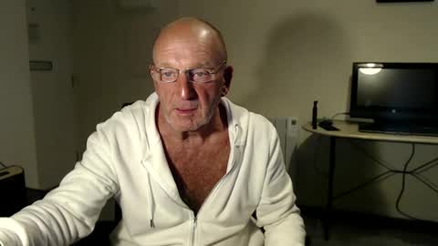 Snapshot of boppy21 chatting on March 2, 10:16 pm Boppy21 online show from March 2, 10:16 pm