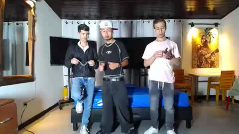 Snapshot of boranget chatting on June 1, 11:34 am boranget online show from June 1, 11:34 am
