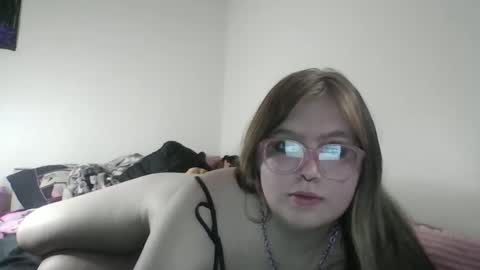 Snapshot of borderline_mutt chatting on November 26, 5:47 pm borderline mutt online show from November 26, 5:47 pm