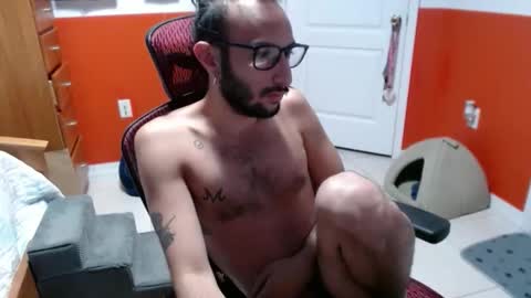 Snapshot of boredfun602 chatting on October 18, 3:20 am boredfun602 online show from October 18, 3:20 am