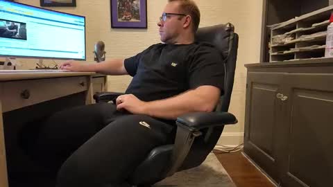 Boredhorndog online show from December 2, 3:45 am