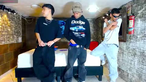 THOMAS AND DAMIAND online show from September 14, 4:17 pm