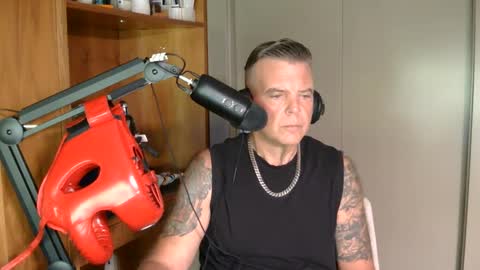 Snapshot of boss1420 chatting on September 15, 5:57 pm BOSS online show from September 15, 5:57 pm