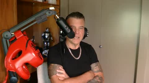 Snapshot of boss1420 chatting on September 17, 10:11 pm BOSS online show from September 17, 10:11 pm