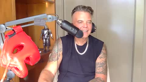 Snapshot of boss1420 chatting on October 2, 6:26 pm BOSS online show from October 2, 6:26 pm