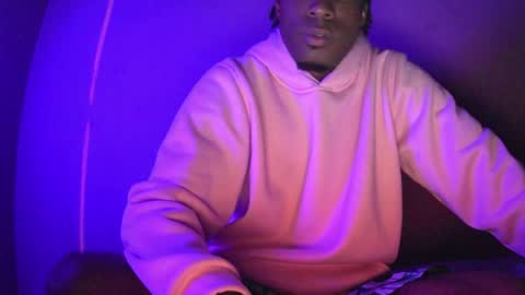 boss_playa98 online show from April 8, 12:10 am