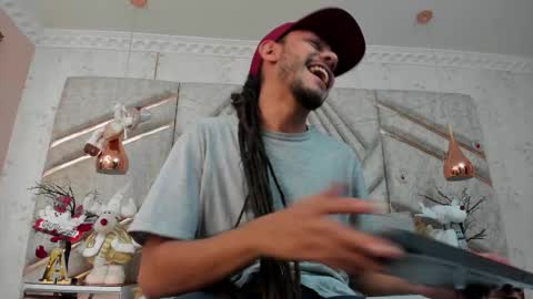 Boss online show from December 18, 1:06 pm