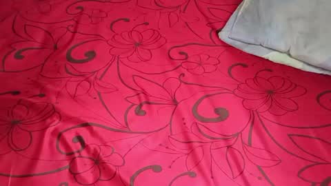 bossetassy online show from April 19, 10:36 am