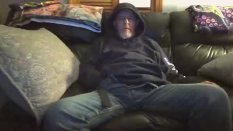 Snapshot of bostonguy1969 chatting on February 2, 3:43 am bostonguy1969 online show from February 2, 3:43 am