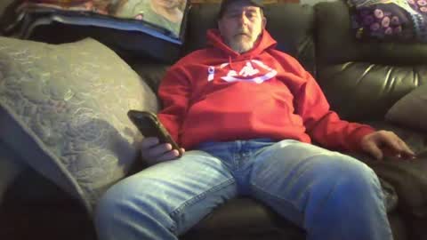 Snapshot of bostonguy1969 chatting on February 11, 12:28 am bostonguy1969 online show from February 11, 12:28 am