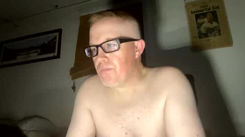 Snapshot of bostonirish45 chatting on April 26, 2:42 am bostonirish45 online show from April 26, 2:42 am