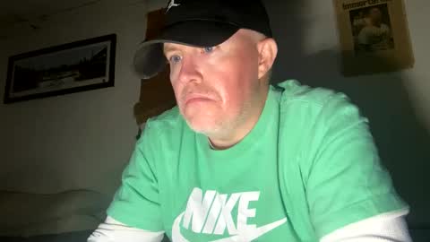 Snapshot of bostonirish45 chatting on May 9, 5:12 am bostonirish45 online show from May 9, 5:12 am