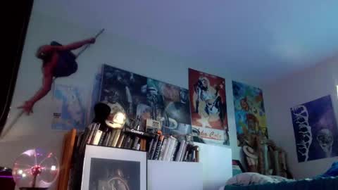 Bottomboo7 online show from October 8, 12:03 pm